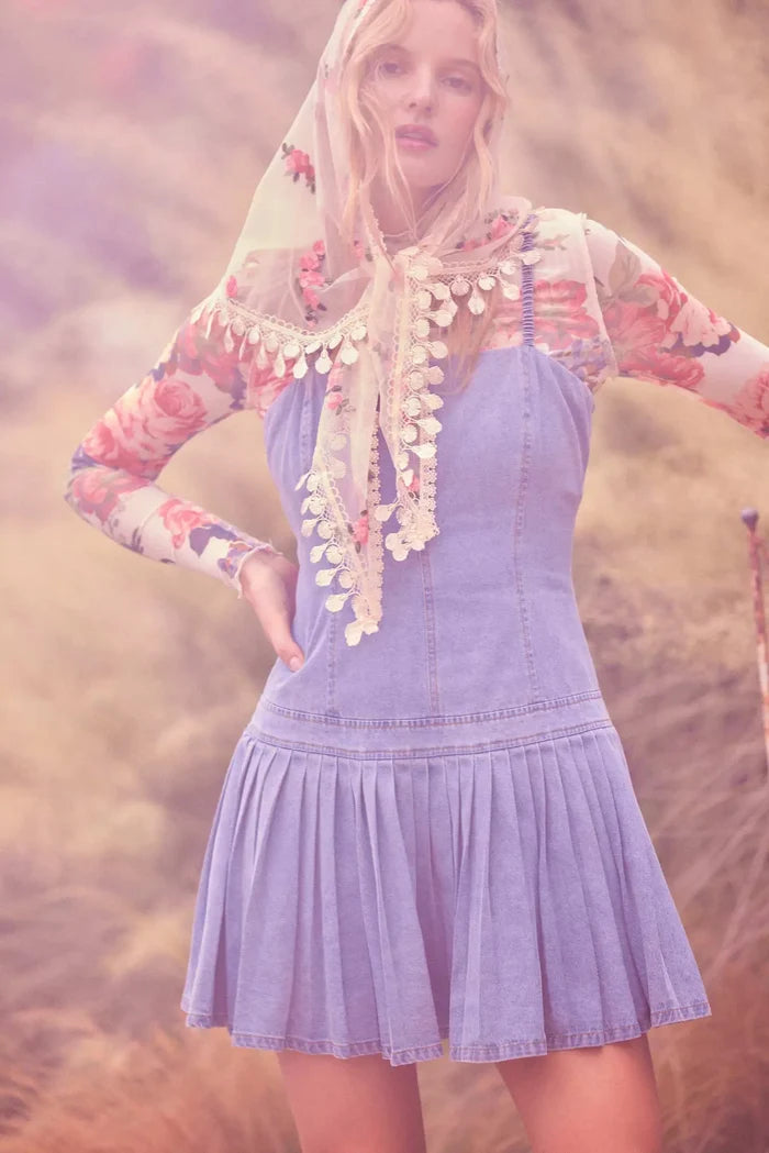 Blooming Heart Floral Mesh Exposed-Seam Top - ShopPromesa