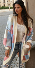 Cardigan bleu clair à carreaux, épaules tombantes *
