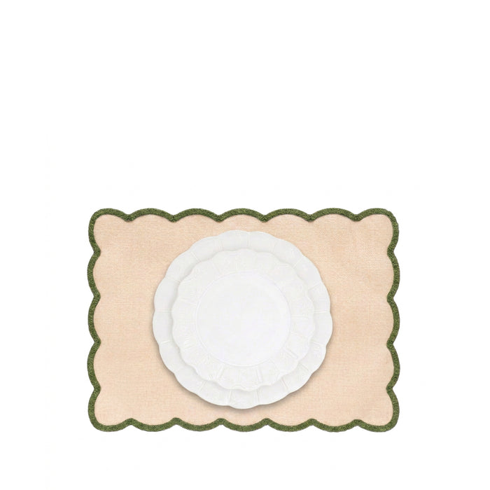 'Lola' Placemat with Scalloped Edge in Green, 35 x 50cm