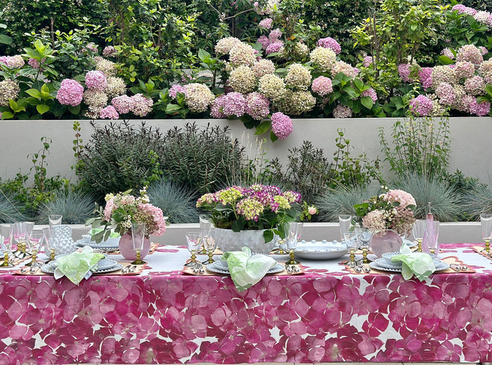 'Lola' Placemat with Scalloped Edge in Pink, 35 x 50cm