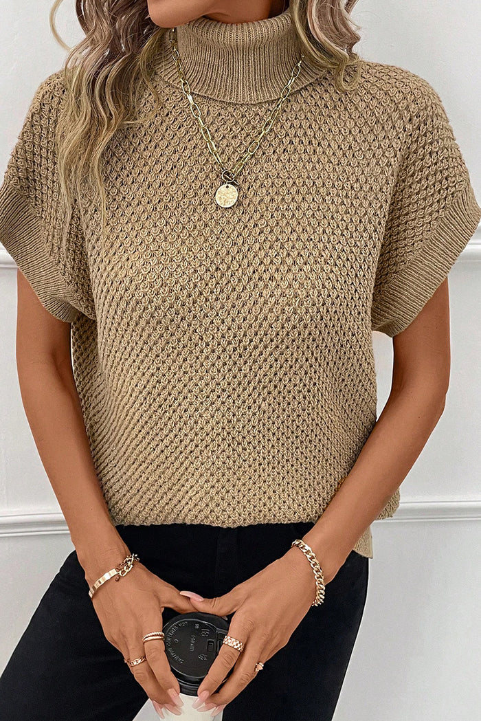 Pull texturé à col roulé et manches courtes kaki pâle