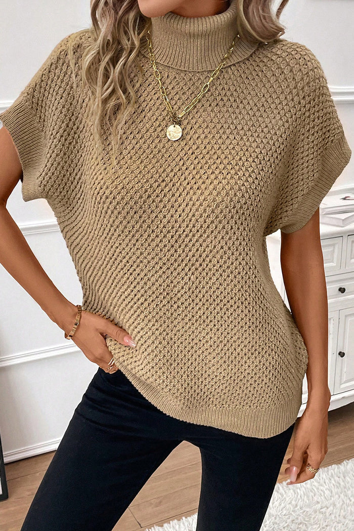 Pull texturé à col roulé et manches courtes kaki pâle